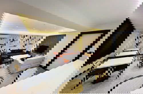 Foto 10 - Rose Point Residence