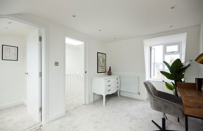 The Shepherd s Bush Wonder - Trendy 4bdr Home With Garden Terrace - Foto 27