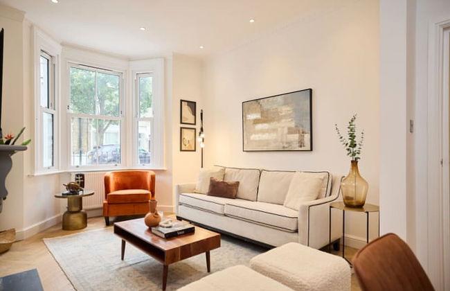 The Shepherd s Bush Wonder - Trendy 4bdr Home With Garden Terrace - Foto 12