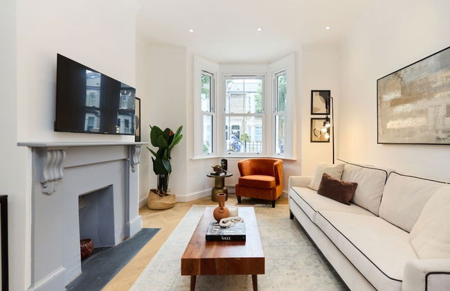 The Shepherd s Bush Wonder - Trendy 4bdr Home With Garden Terrace - Foto 1