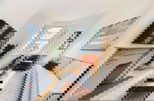 Foto 1 - The Shepherd s Bush Wonder - Trendy 4bdr Home With Garden Terrace