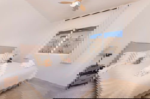 Foto 5 - 2 Bedroom, 2 Bathroom Penthouse Apartment