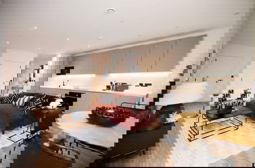 Foto 1 - The Tottenham Hale Crib - Trendy 2bdr Flat With Balcony