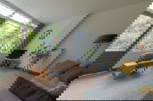 Foto 6 - Modern Home With Garden