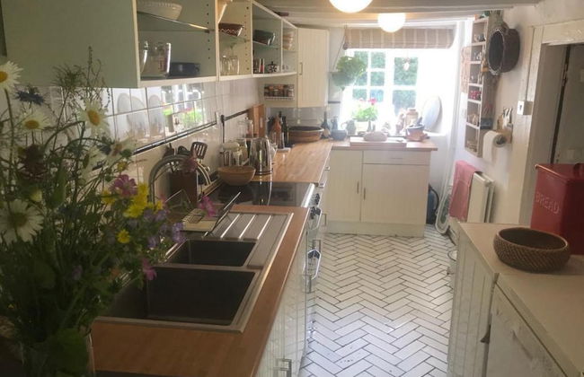 15th Century 3 Bedroom Cottage & Delightful Garden - Foto 10
