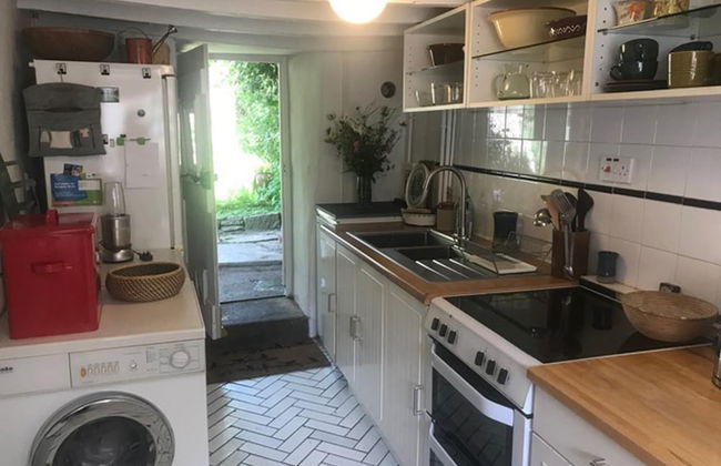 15th Century 3 Bedroom Cottage & Delightful Garden - Foto 9