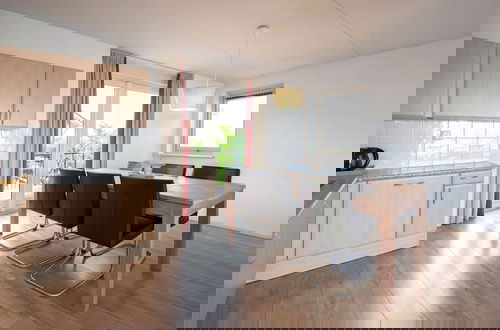 Photo 11 - Tidy Apartment with Dishwasher near Amsterdam