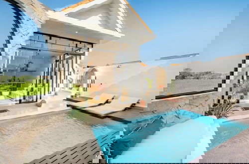 Foto 22 - Villa Amra By Azure with Good Views