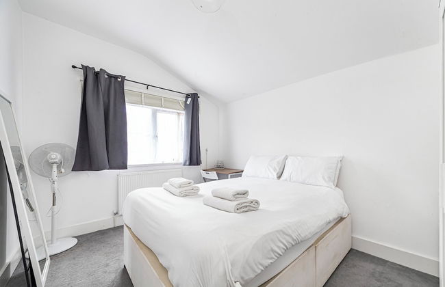 Spacious & Chic 3bed House in London - Foto 10