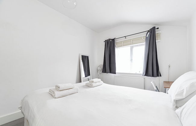 Spacious & Chic 3bed House in London - Foto 3
