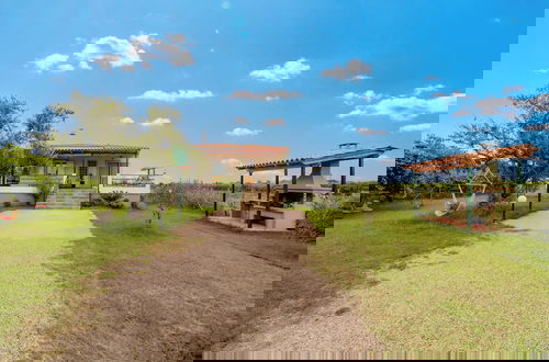 Photo 18 - Elysium Countryside House Jacuzzi - Doune