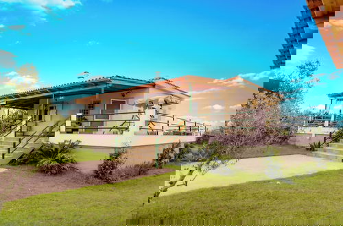 Photo 1 - Elysium Countryside House Jacuzzi - Doune