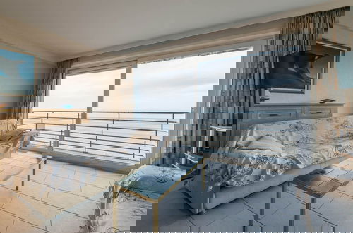 Photo 1 - Apartment in Zeedijk With Sea View