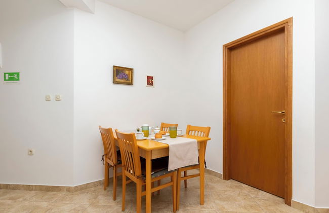 Apartments Orange - Photo 17