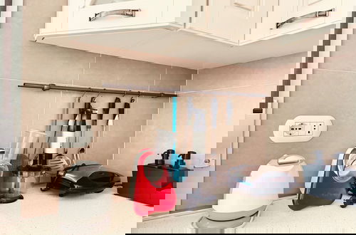 Foto 9 - Modern and Peaceful Apartment With Balcony