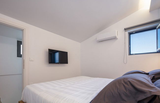 Akonizia Luxury House - With Private Swimming Pool - Photo 29