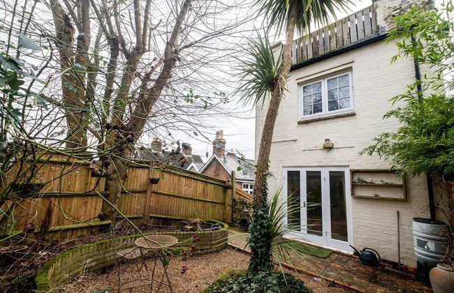 Charming Reigate Cottage Retreat - Foto 35