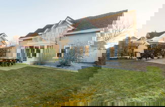 Foto 1 - Detached Villa With Dishwasher Near the Sea