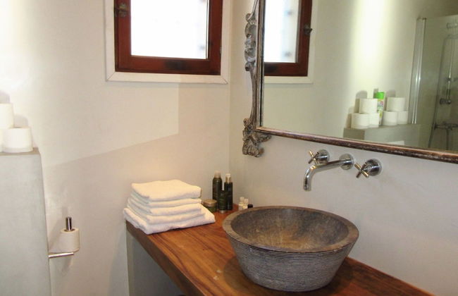 Villa in Cala Tarida With Private Pool & Sea View - Foto 29