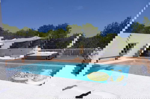 Foto 1 - Villa in Cala Tarida With Private Pool & Sea View