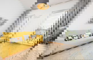 Foto 3 - Studio With Parking in Wola by Renters