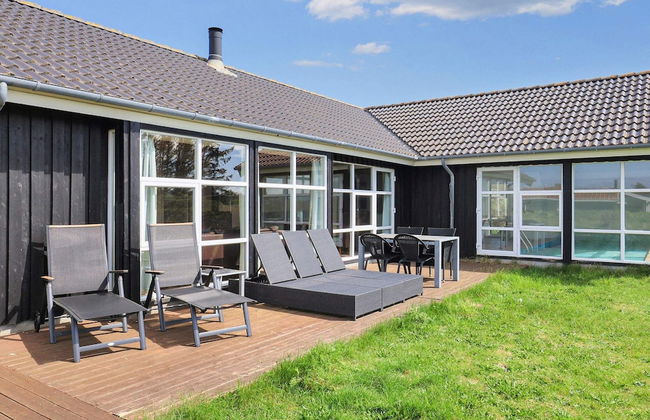 12 Person Holiday Home in Pandrup - Foto 31