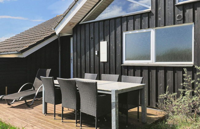 12 Person Holiday Home in Pandrup - Foto 29