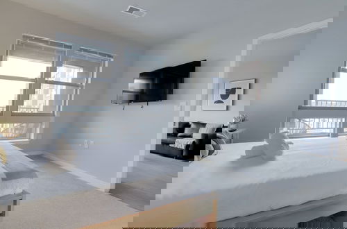 Photo 3 - Stylish One-Bedroom Apt in Alexandria