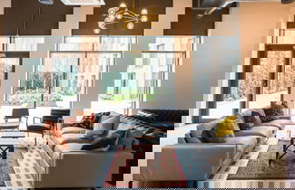 Foto 3 - Chapter White City