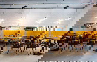 Foto 2 - Chapter White City