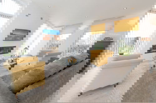 Photo 9 - Modern Chalet With Decorative Fireplace in Zeeland
