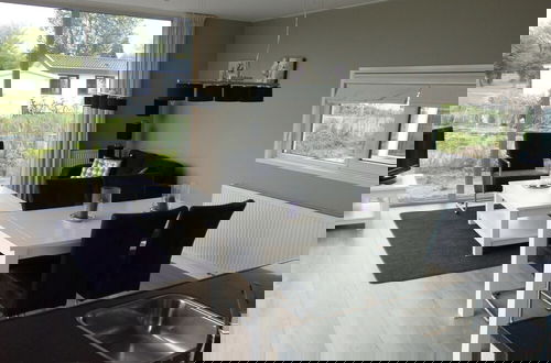Photo 7 - Modern Chalet With Dishwasher Near Biesbosch