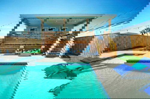 Photo 1 - Whatabeach by Avantstay Private Pool, Cabana Bar