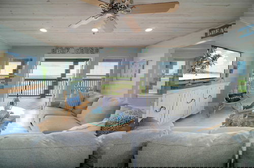 Foto 2 - Blue Crush by Avantstay Balcony + Sunset Views