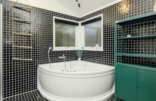 4 Star Holiday Home in Albaek - Foto 10