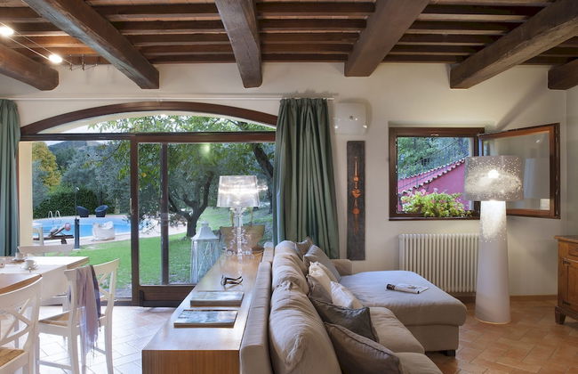 Casale Degli Ulivi 10 2 Emma Villas - Photo 12