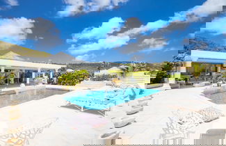 Photo 3 - La Perla Classic- 1 BR Beachfront Luxury Villa