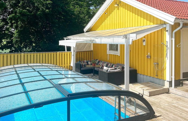 6 Person Holiday Home in Farentuna - Foto 7