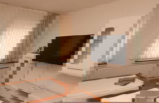 Foto 3 - Central Apartment Near the Trade Fair