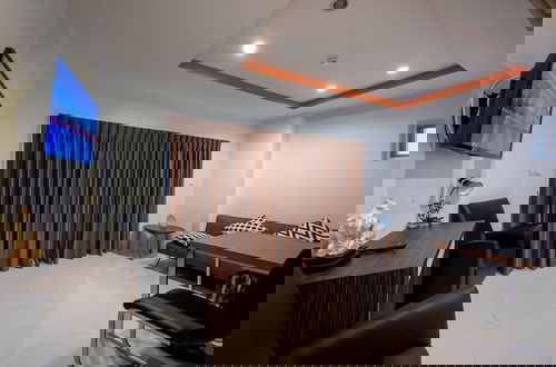 Photo 10 - New Nordic Suite 4 by Apartwell