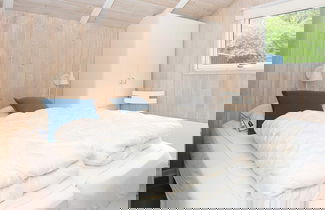 Photo 2 - 6 Person Holiday Home in Farvang