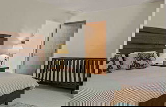 Foto 3 - Tranquil Waterside by Avantstay Lakefront + Dock, Game Room, Views