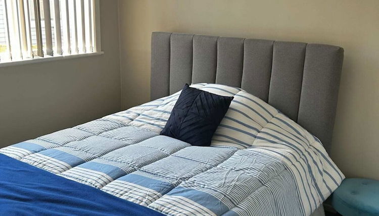 Foto 1 - Spacious 2BR Home in the Suburbs