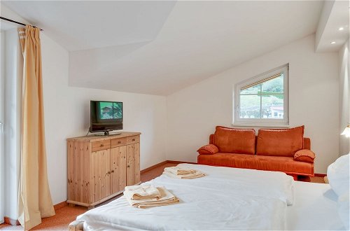 Foto 5 - Spacious Apartment in Grobarl With Sauna