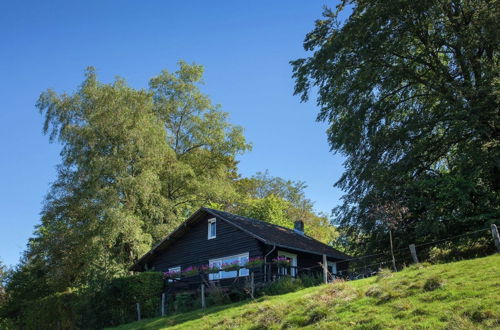 Foto 29 - Open Wooden Chalet Built Against a Hill