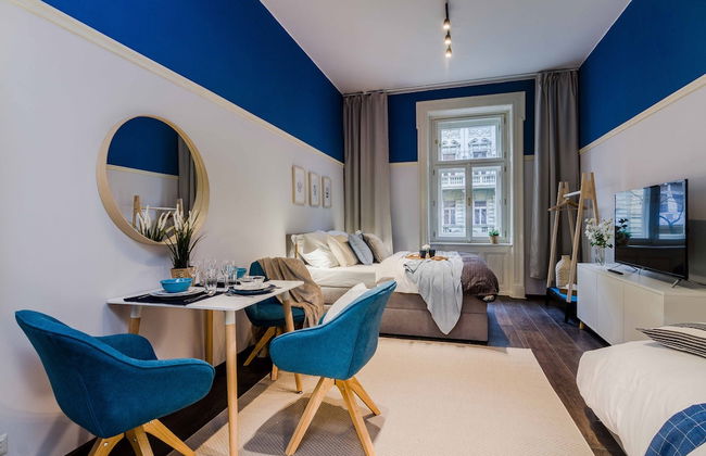 Charm APTs in Prague by Michal&Friends - Photo 6