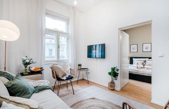 Charm APTs in Prague by Michal&Friends - Photo 49
