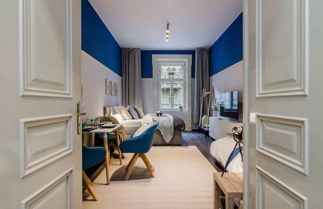 Charm APTs in Prague by Michal&Friends - Photo 3