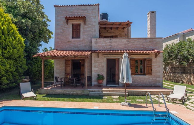 Traditional Stone Villa Phaedra With Private Pool Near Beach - Photo 1