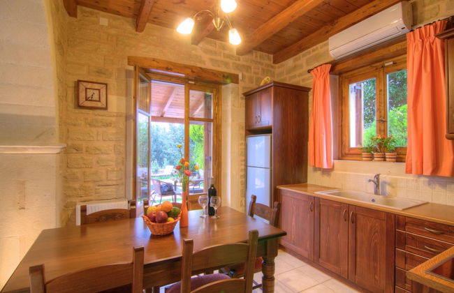 Traditional Stone Villa Phaedra With Private Pool Near Beach - Photo 16
